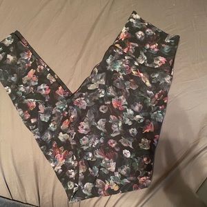 Lululemon Wunder under